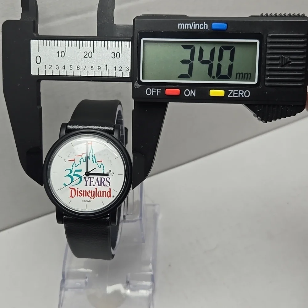 Disney Lorus 35 Years Disneyland Collectible Quartz Watch V511-8030 New Battery